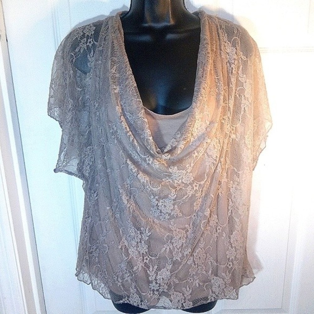 Lavish Women's Tan Lace Blouse Sz Xl